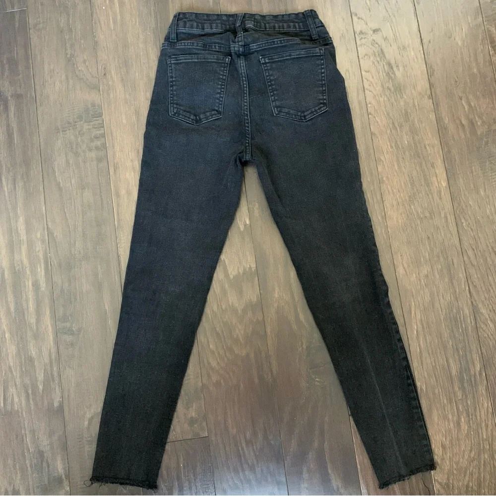 Harper Heritage Women’s Black Ripped Skinny Jeans - Picture 4 of 5